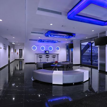 Hotel Neo+ Kebayoran Yakarta Exterior foto